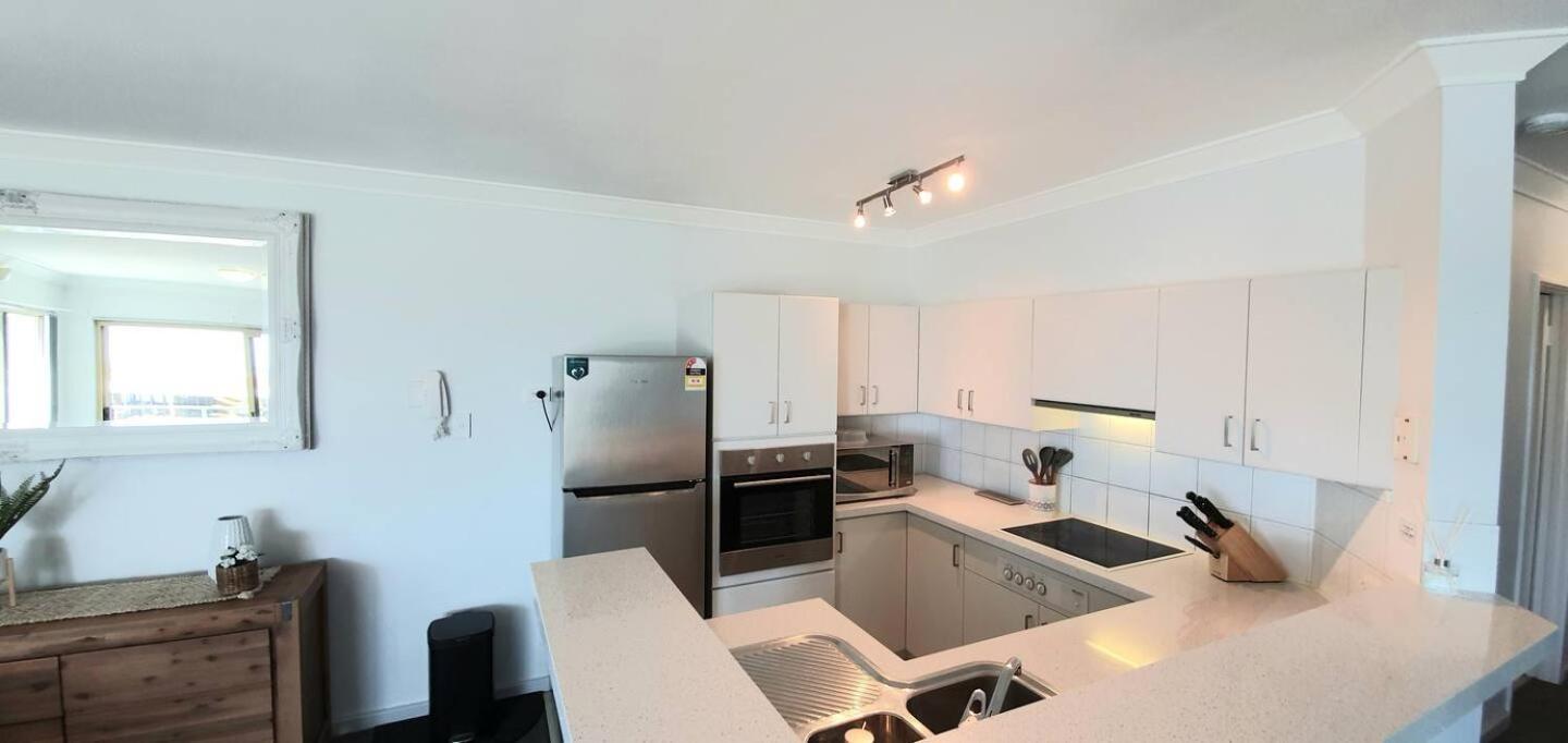 Sandcastles Beachfront Luxury Retreat Apartment Perth Exterior photo